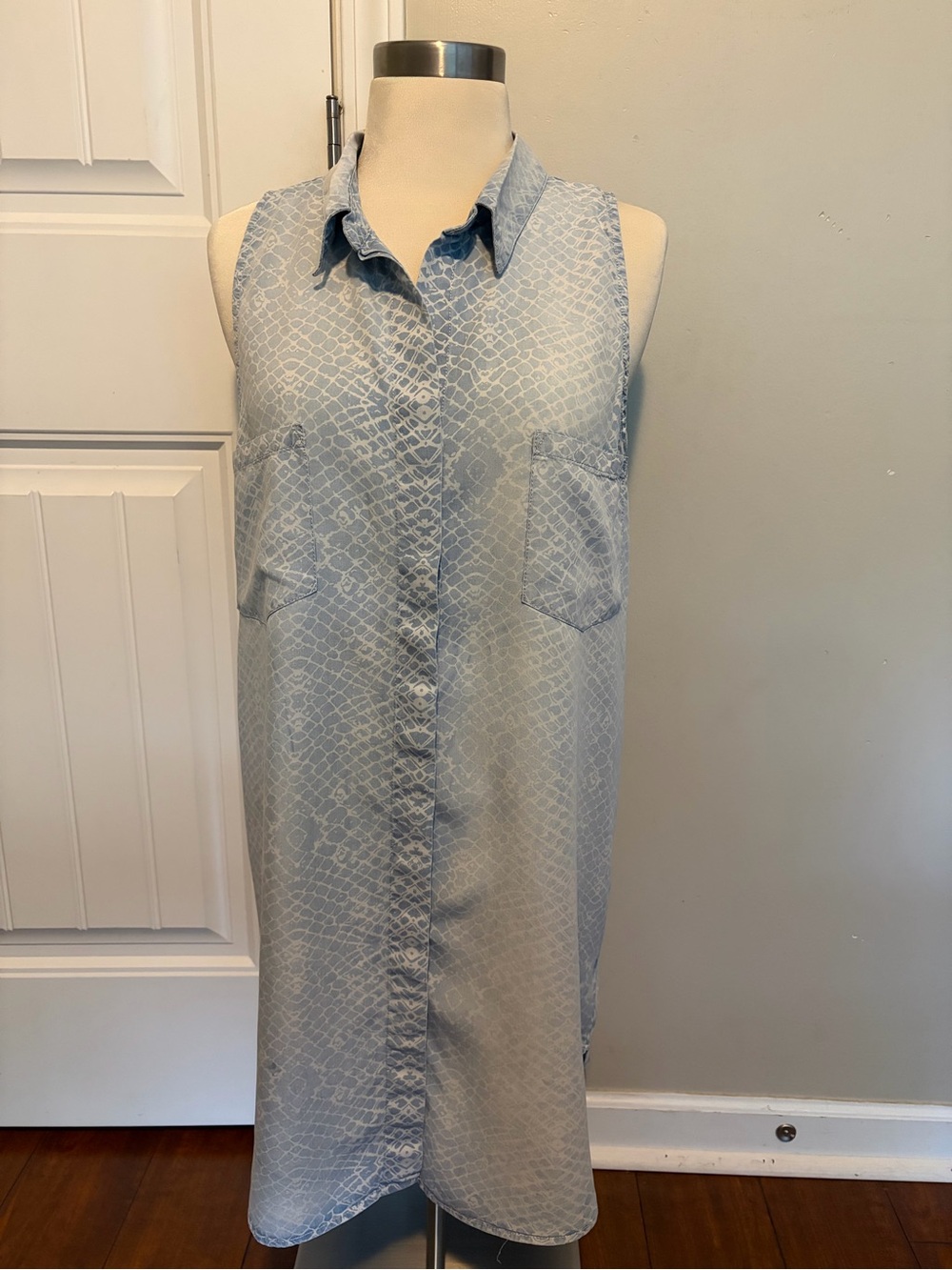 blue island Sleeveless Pale Blue Button-Front Midi Dress Tencel Sz L Beachwear